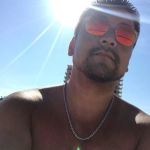 Meet your Posher, Charles